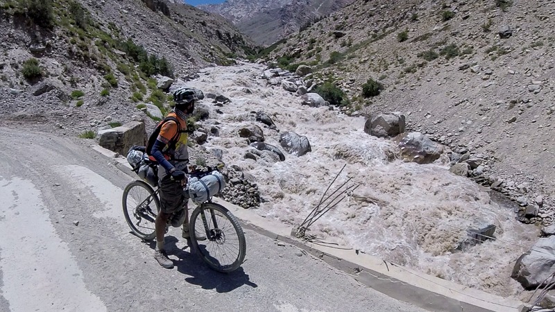 Cycling from Ichar to Padum in Zanskar Valley