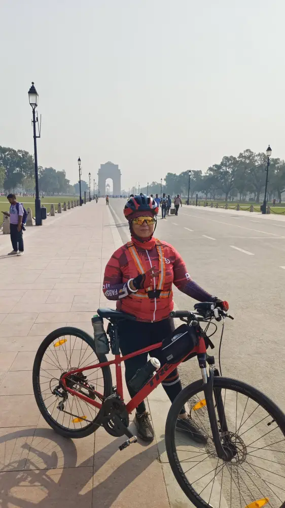 At India Gate, while cycling Kashmir to Kanyakumari
