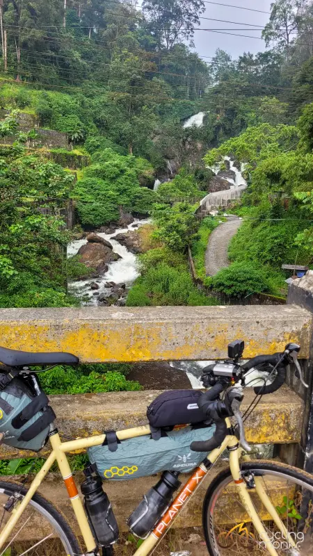 cycling from kochi to munnar